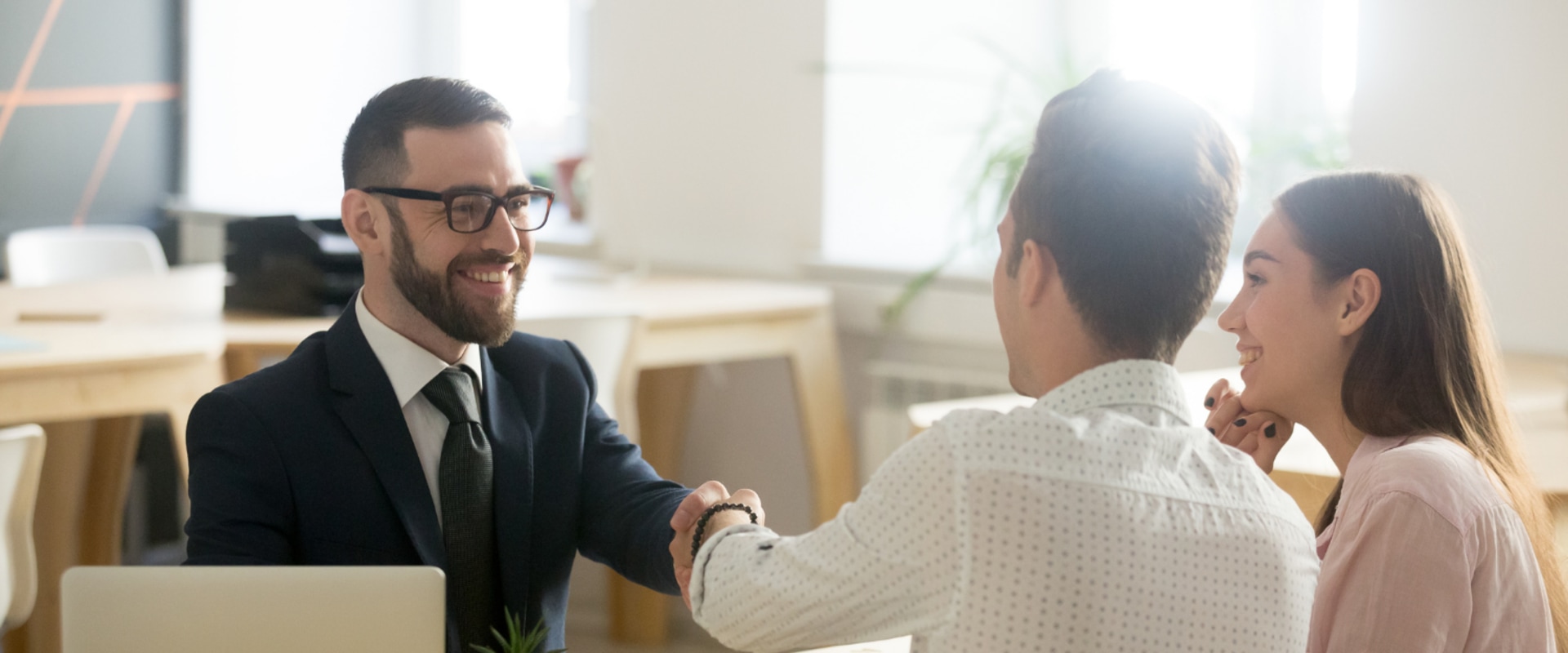 What Services Do Real Estate Agents Offer?