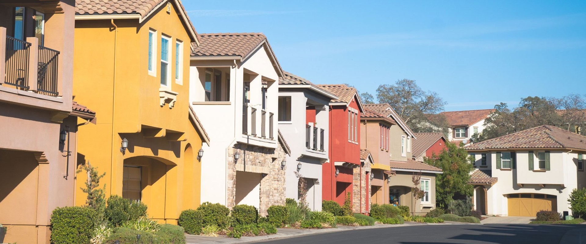 California Housing Market Analysis